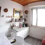 Apartment Casa Heli 1 *