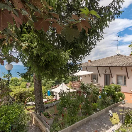 Casa Heli 1 Apartment San Zeno di Montagna